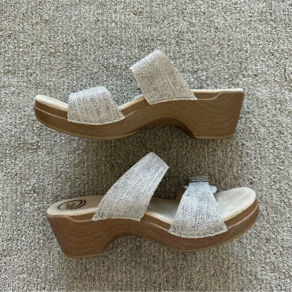 Dansko‎ Sophie Sandals - Ivory Metallic - Size 40